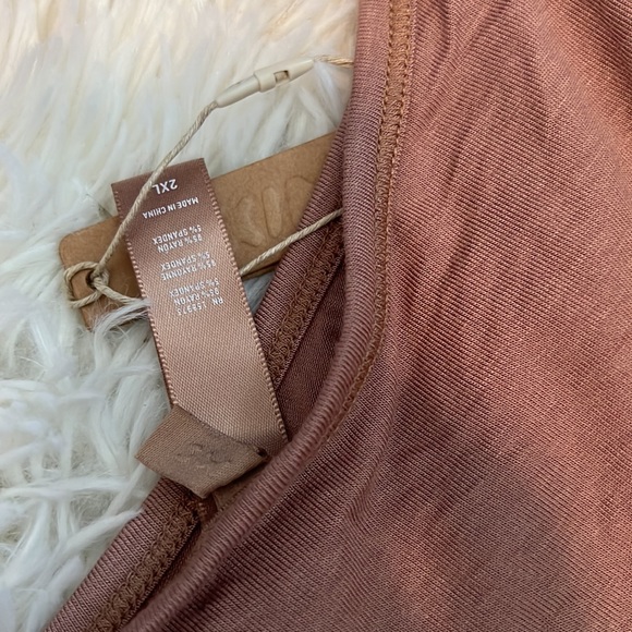 Skims lounge short Undie and tank bundle - Picture 7 of 7